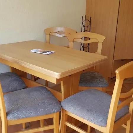Lejlighedshotel Mit Balkon 3*