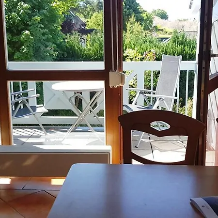 Mit Balkon