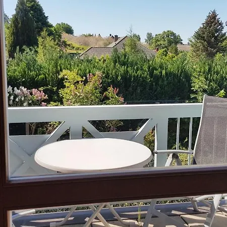 Апарт-отель 14 Im Fischerhaus Mit Balkon Зеллин