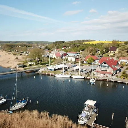 14 Im Fischerhaus Mit Balkon Зеллин